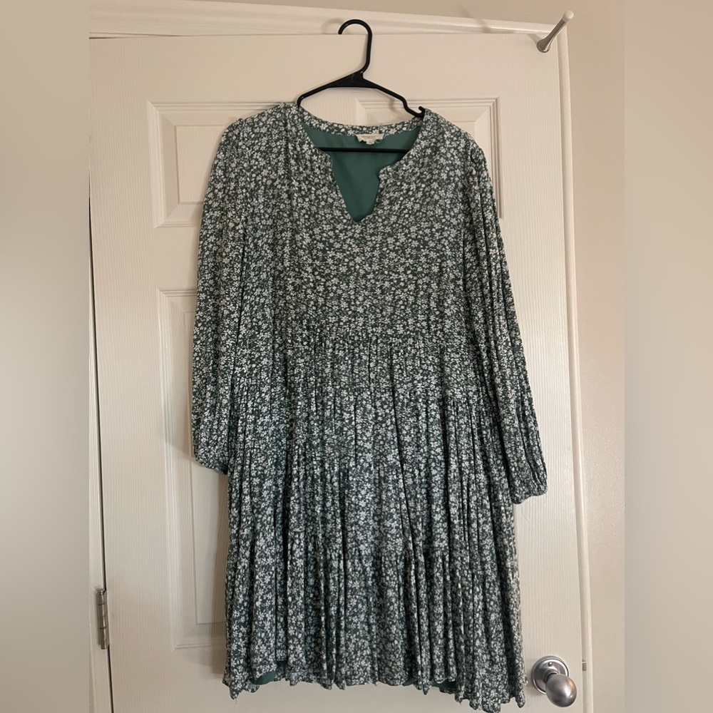 green and white flower knee length dress